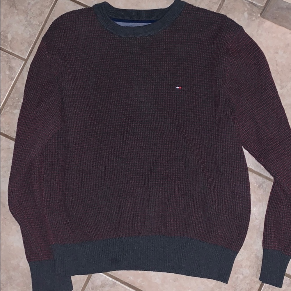 Tommy Hilfiger sweater
